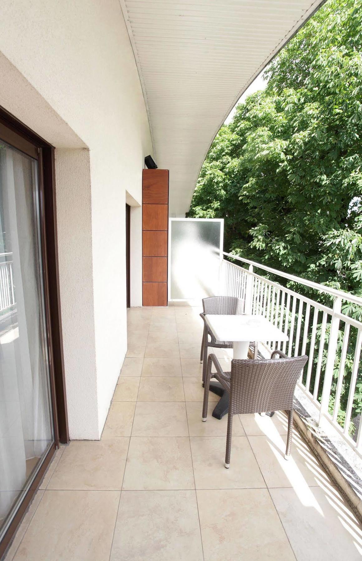 Hotel La Scala Pithiviers Exterior foto